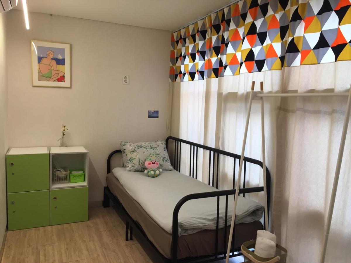 Inside Busan Hostel Εξωτερικό φωτογραφία