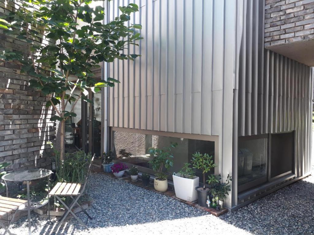 Inside Busan Hostel Εξωτερικό φωτογραφία